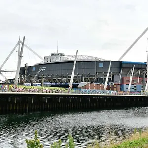 https://beautiful-one-bedroom-apartment.cardiffhotelswales.com